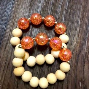 Toddler size wood bead & coral stretchy bracelet